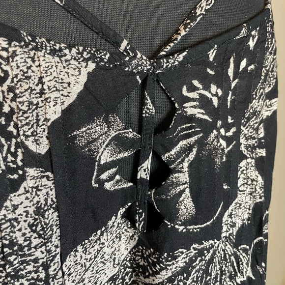 Volcom b&w plus size swing tank sz 20w - Picture 3 of 10